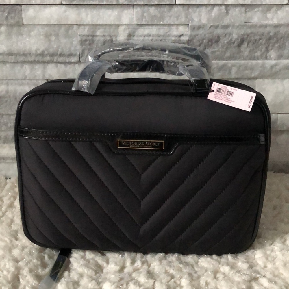 Victoria’s Secret Jetsetter Hanging Cosmetic Case